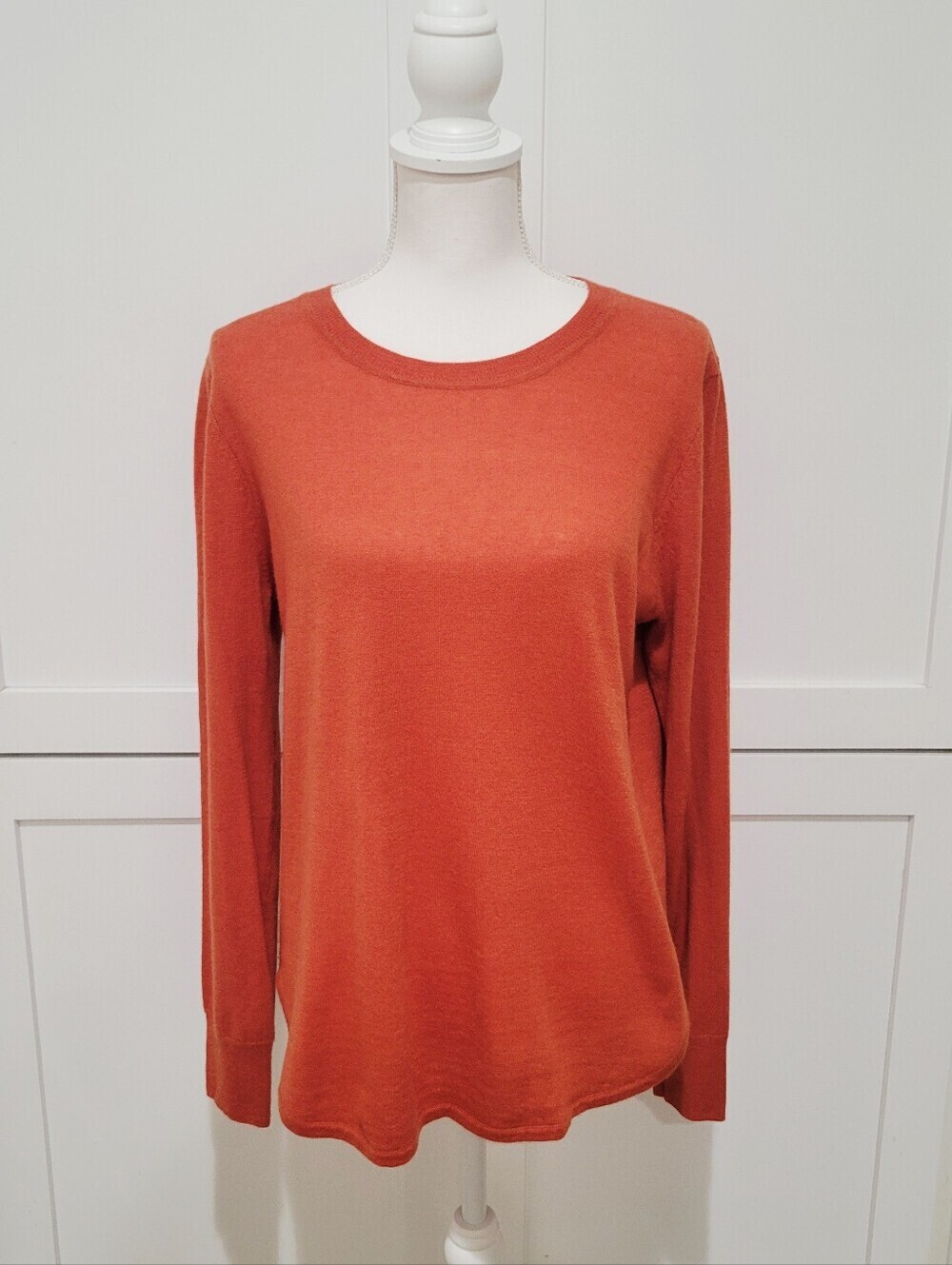 100% Cashmere Orange Rust Long-Sleeve Crewneck Sweater | Size Large